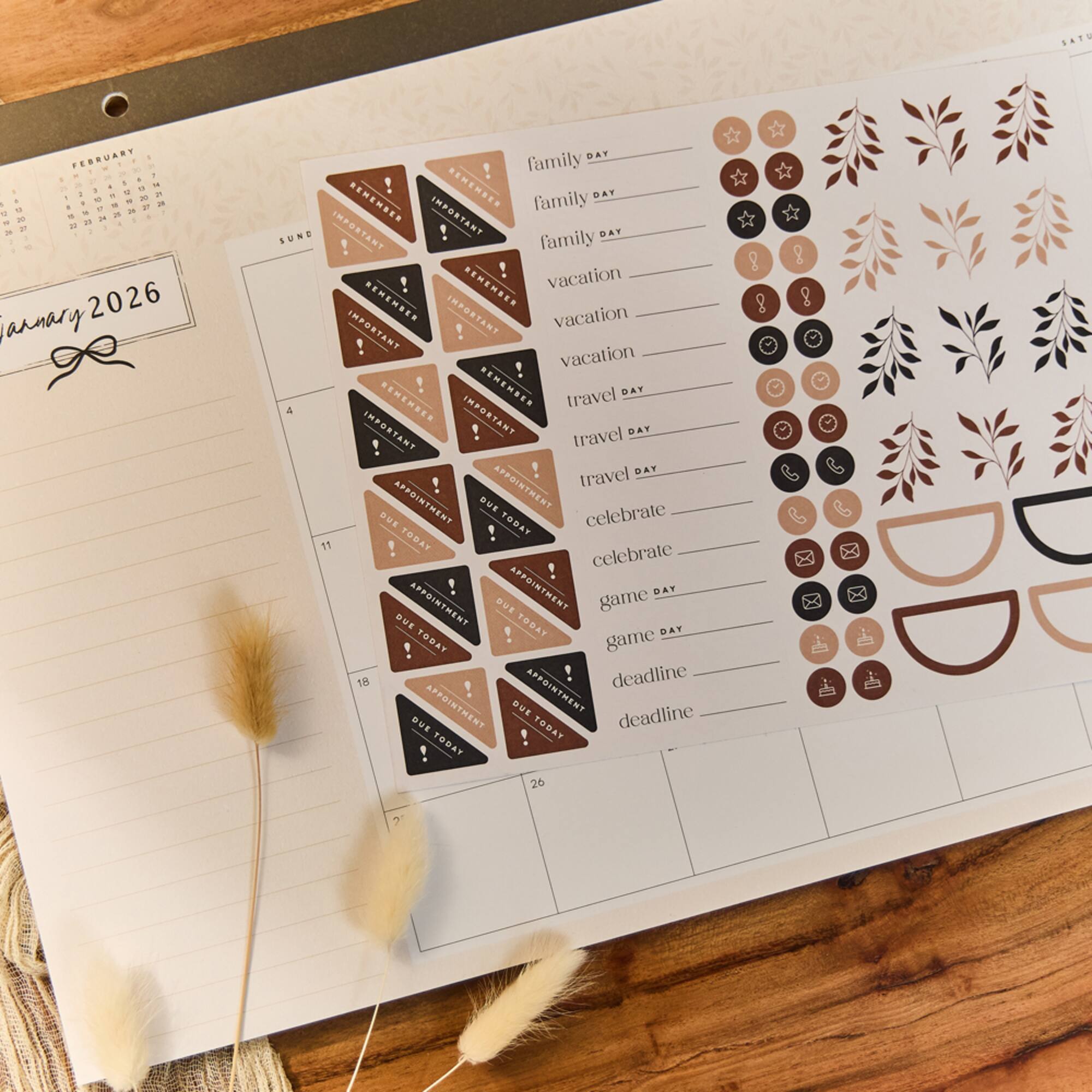 The Happy Planner® Modern Charm Small Desk Calendar